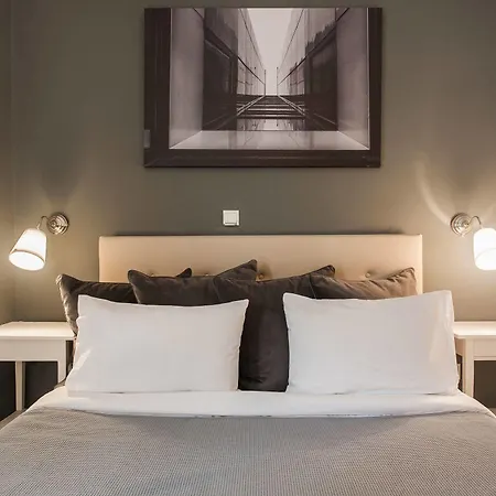 Hotel Eva Art 3*