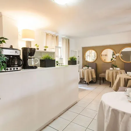 Eva Art Hotel